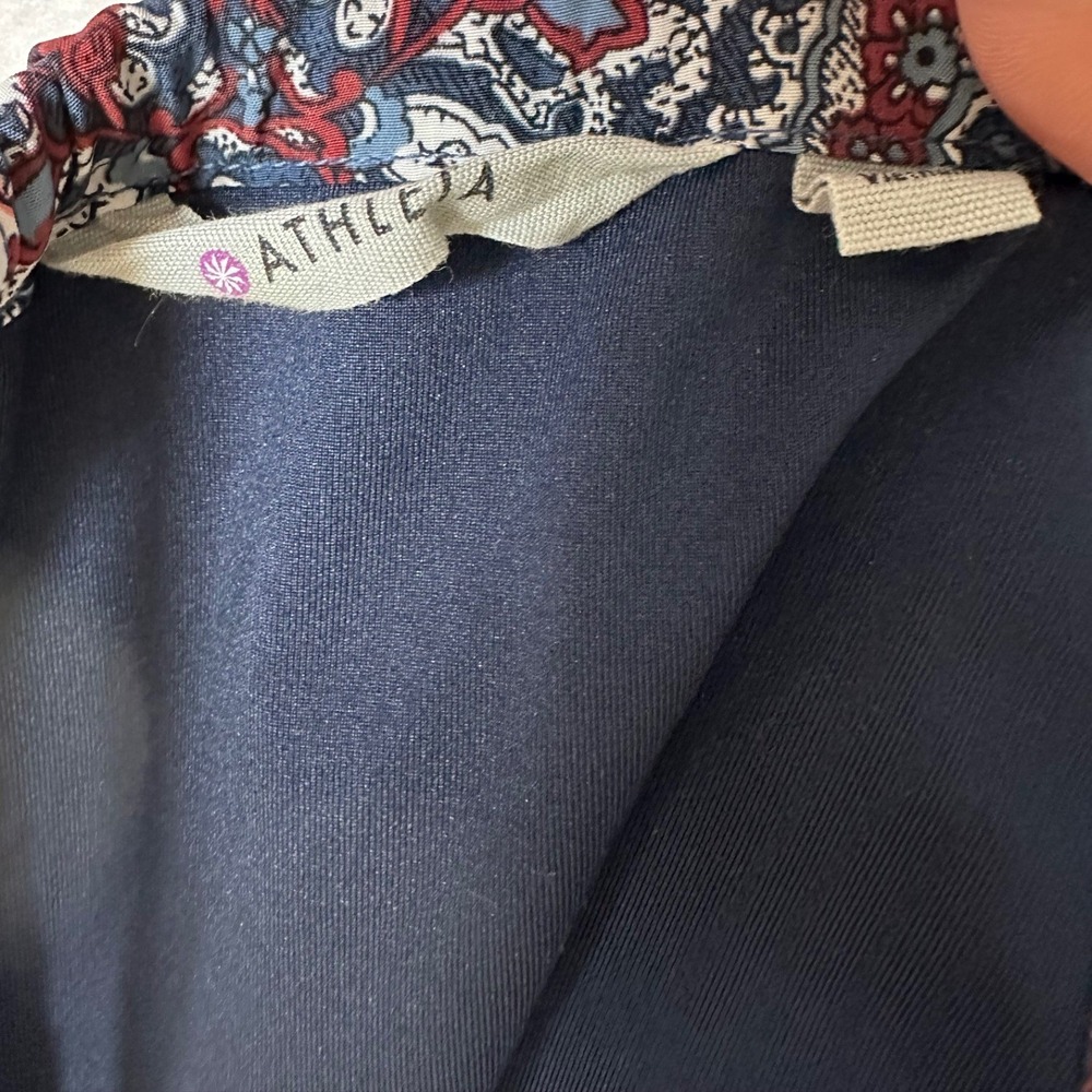 Athleta Halter Maxi Dress Built In Shelf Bra Medallion Print‎ Navy Red Large - Picture 6 of 6